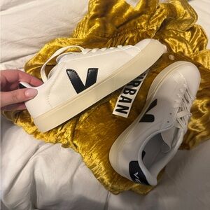 Veja Women's Cream and Black Sneakers